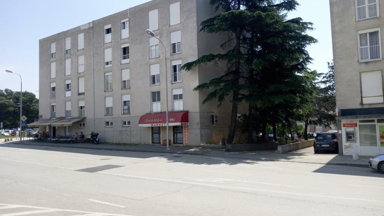 Apartments Zara- Zd Ngoại thất bức ảnh